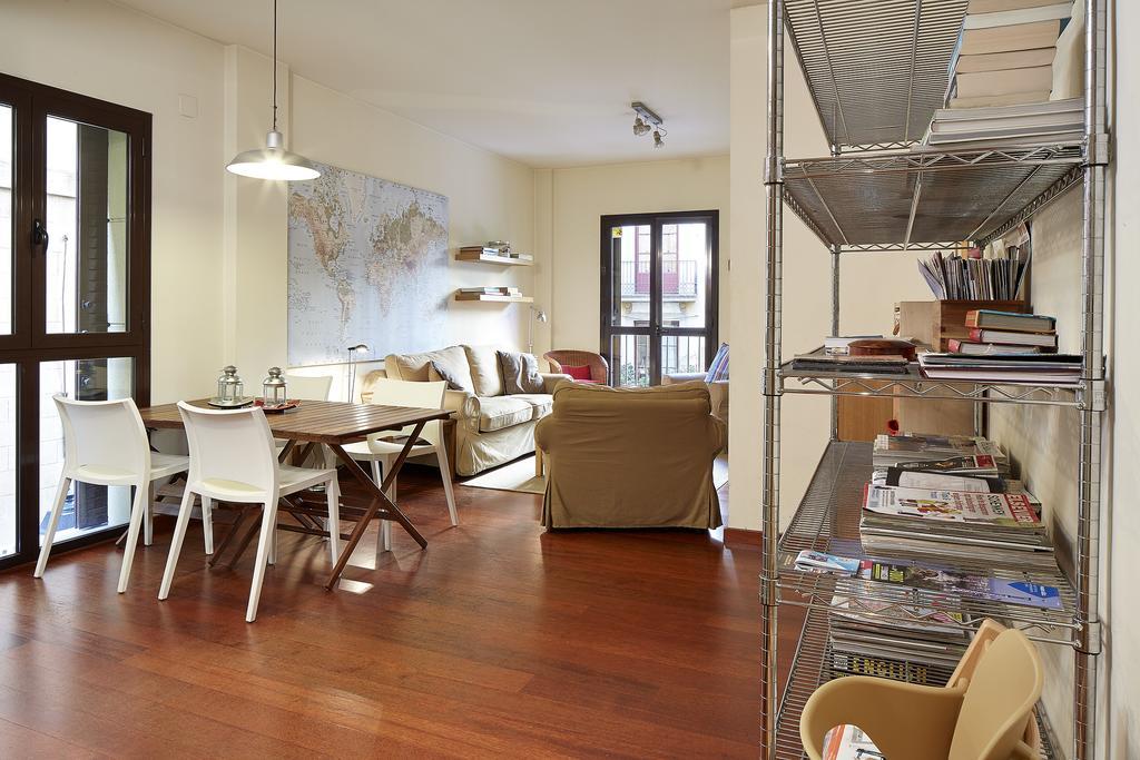 Olles Apartment Barcelona Exterior photo